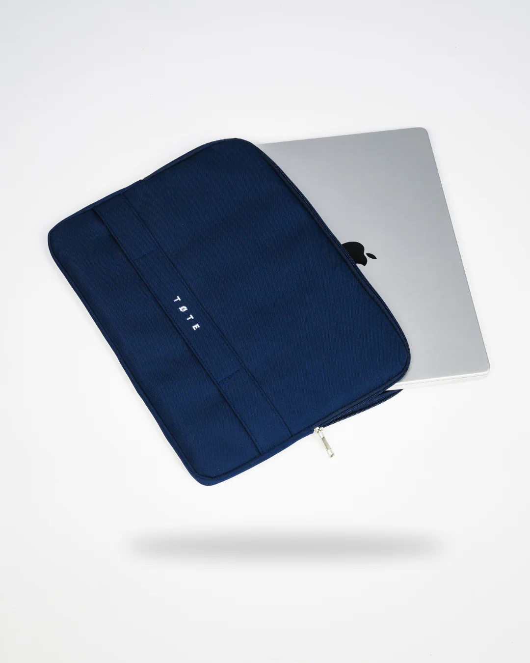 TØTE Bags, Laptop Sleeves, Waist Bags (50 Euro)
